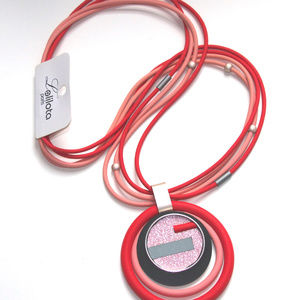 AMAZING ART NECKLACE - RUBBER RED colorful